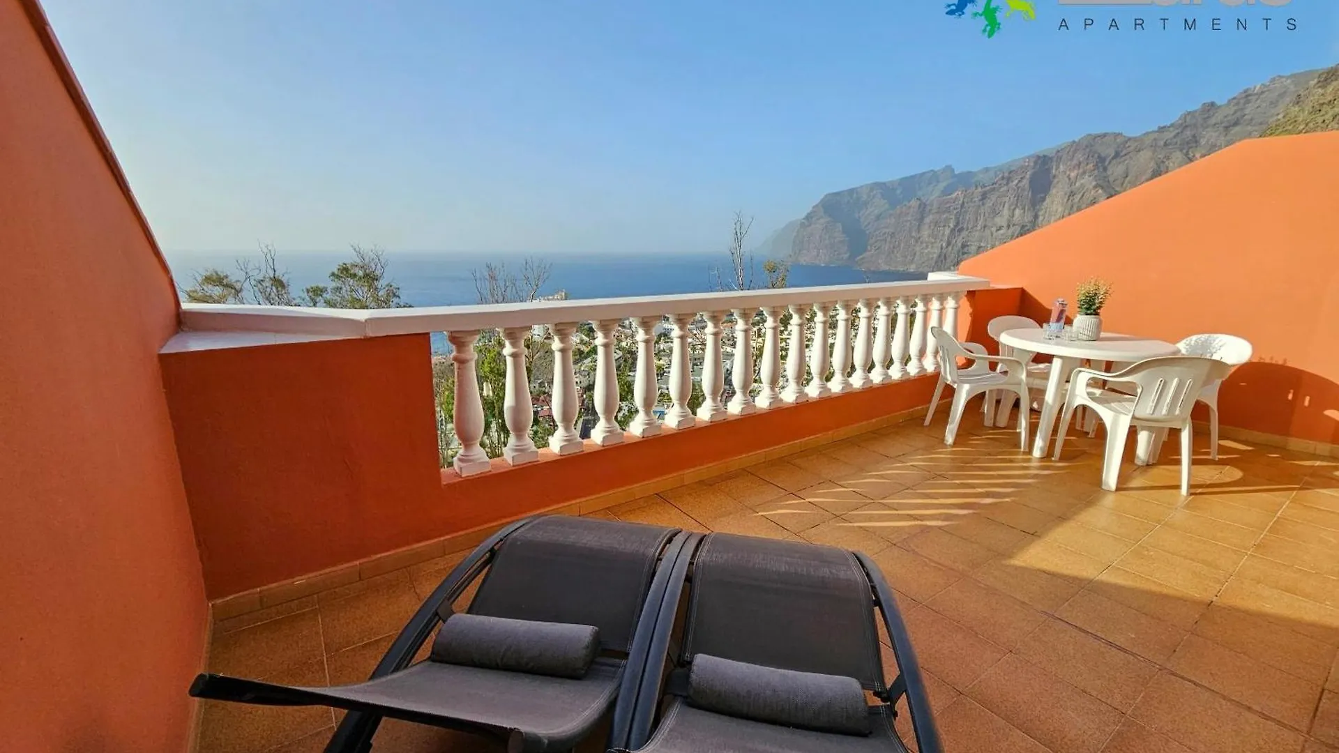 Apartahotel 7Lizards - Ocean View Apartments Puerto de Santiago